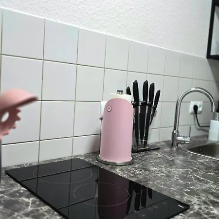 Appartement Happy Homes Pink - Up To 5 - Kueche - W-lan - Netflix - Honig - Badewanne