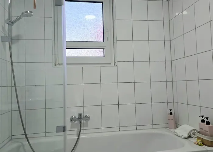 Happy Homes Pink - Dein Design-apartment Mit Wow-effekt - Netflix - Wlan - Parkplatz